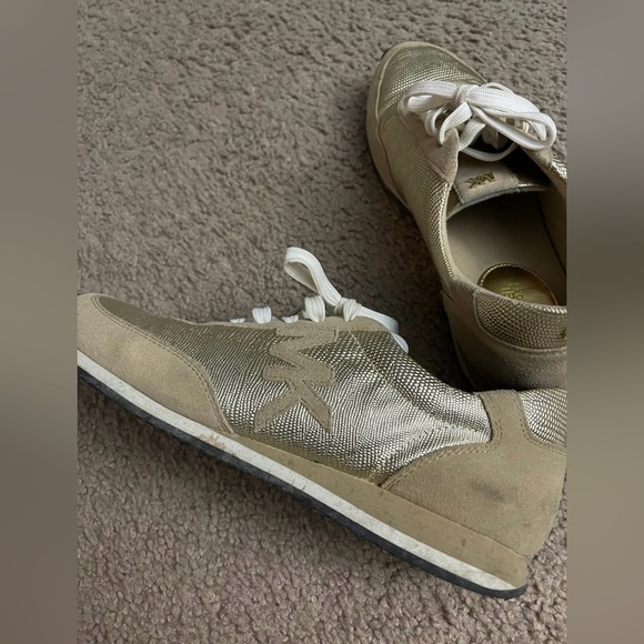 Authentic Women's MICHAEL KORS Lace up Sneakers - Picture 4 of 8